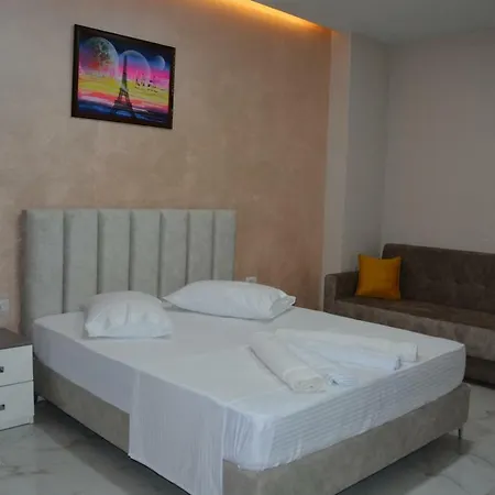 Summer Gate Hotel 4*