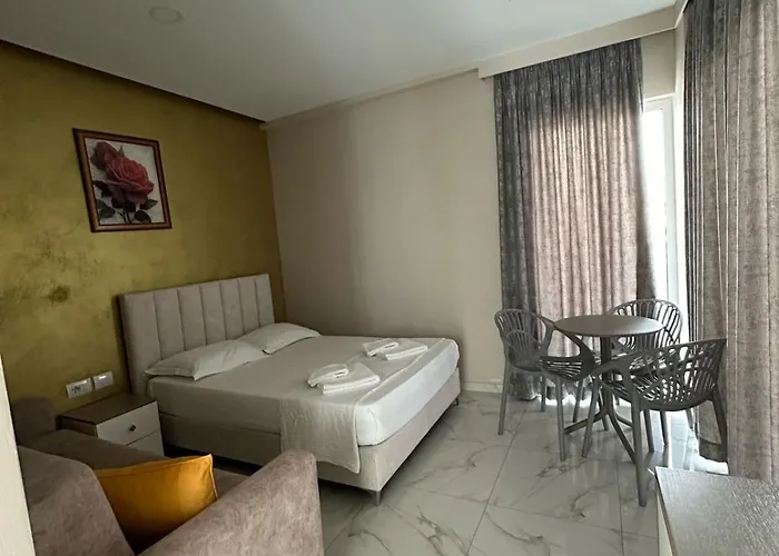 Summer Gate Hotel Ksamil