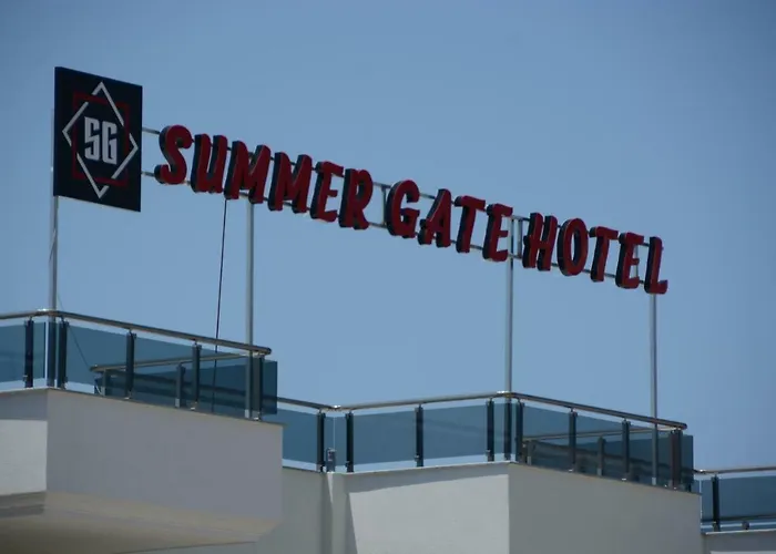 Summer Gate ホテル クサミル