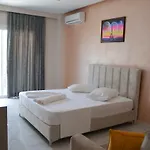 Summer Gate Hotel