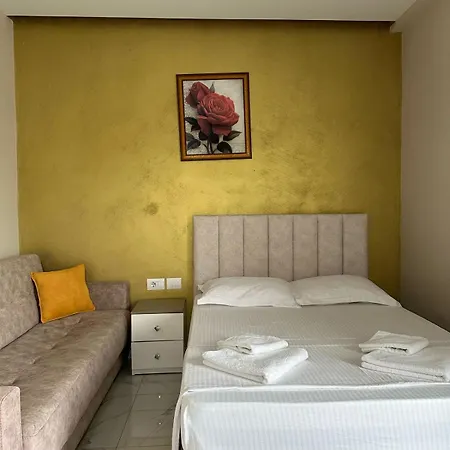 Summer Gate Hotel 4*