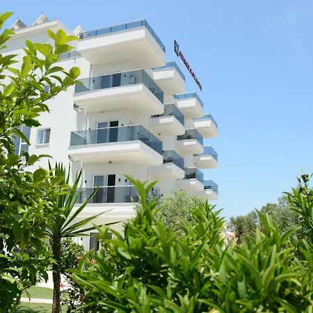 Summer Gate Hotel 4*