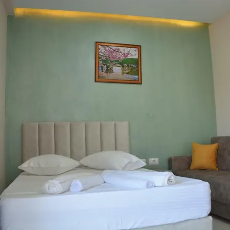 Summer Gate Hotel 4*