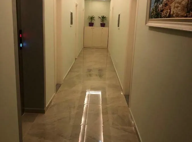 Summer Gate Hotel 4*